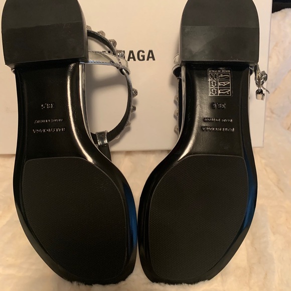 Balenciagas sandals - Picture 5 of 7